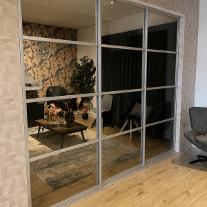 Staallook schuifwand met 3 deuren inox