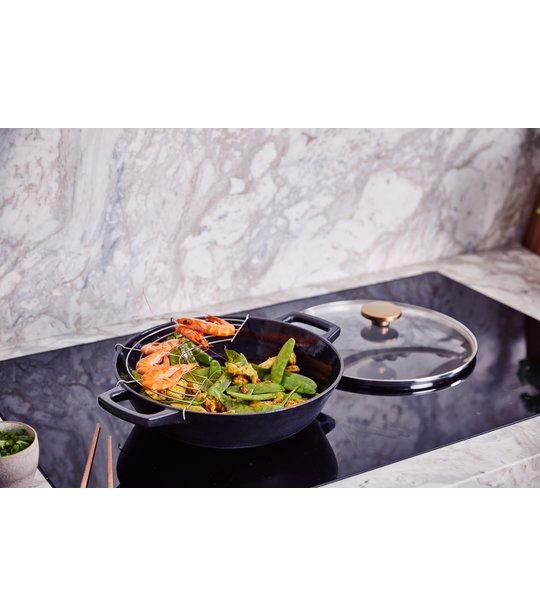 Alva – gietijzeren wok met glazen deksel Nori – 30 cm - Afbeelding 7