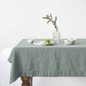 Linen Tales – linnen tafelkleed – green milieu – 300 x 140 cm.