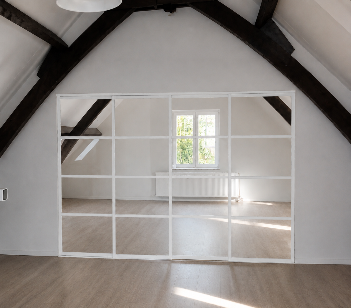 Staallook schuifwand met 4 deuren in het wit